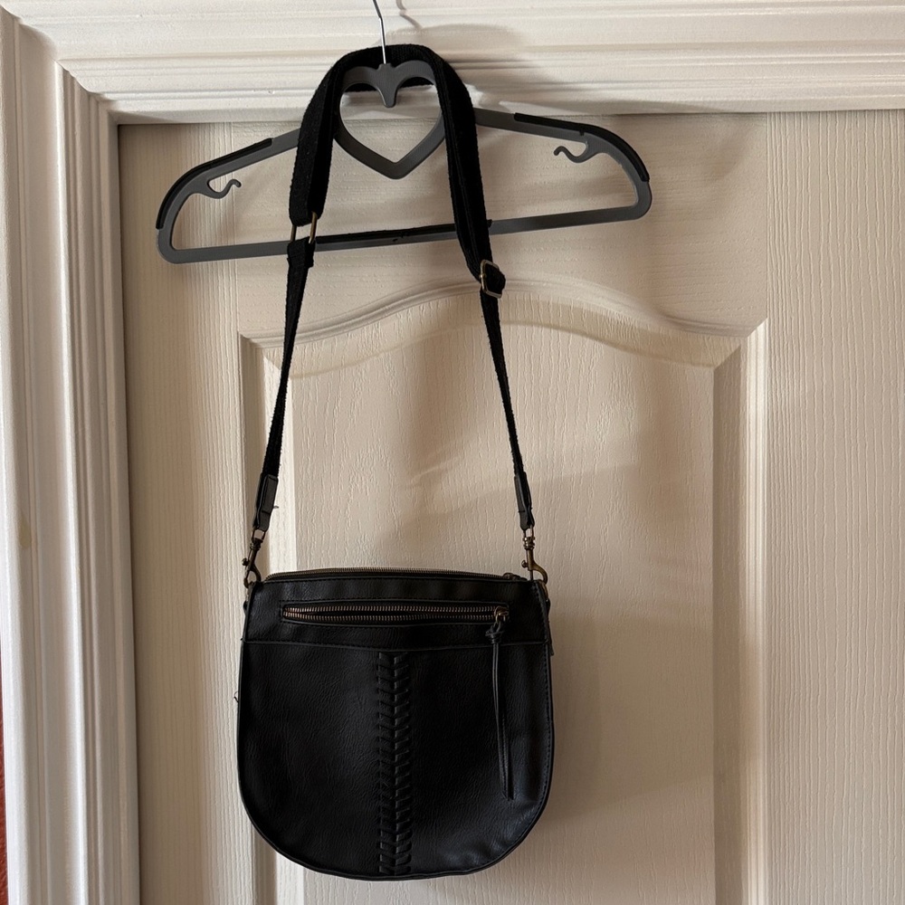 Elegant Black Leather Shoulder Bag